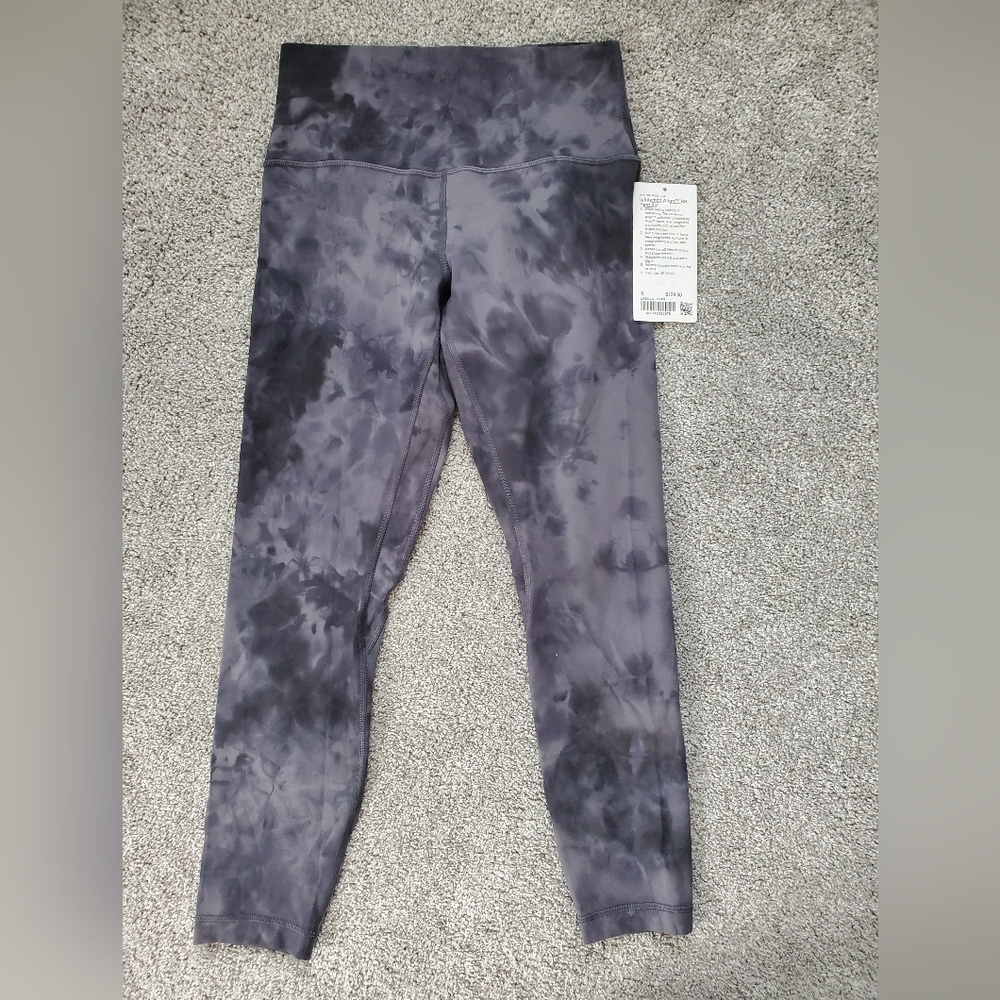 Sz 8 Lululemon Aligns 25"